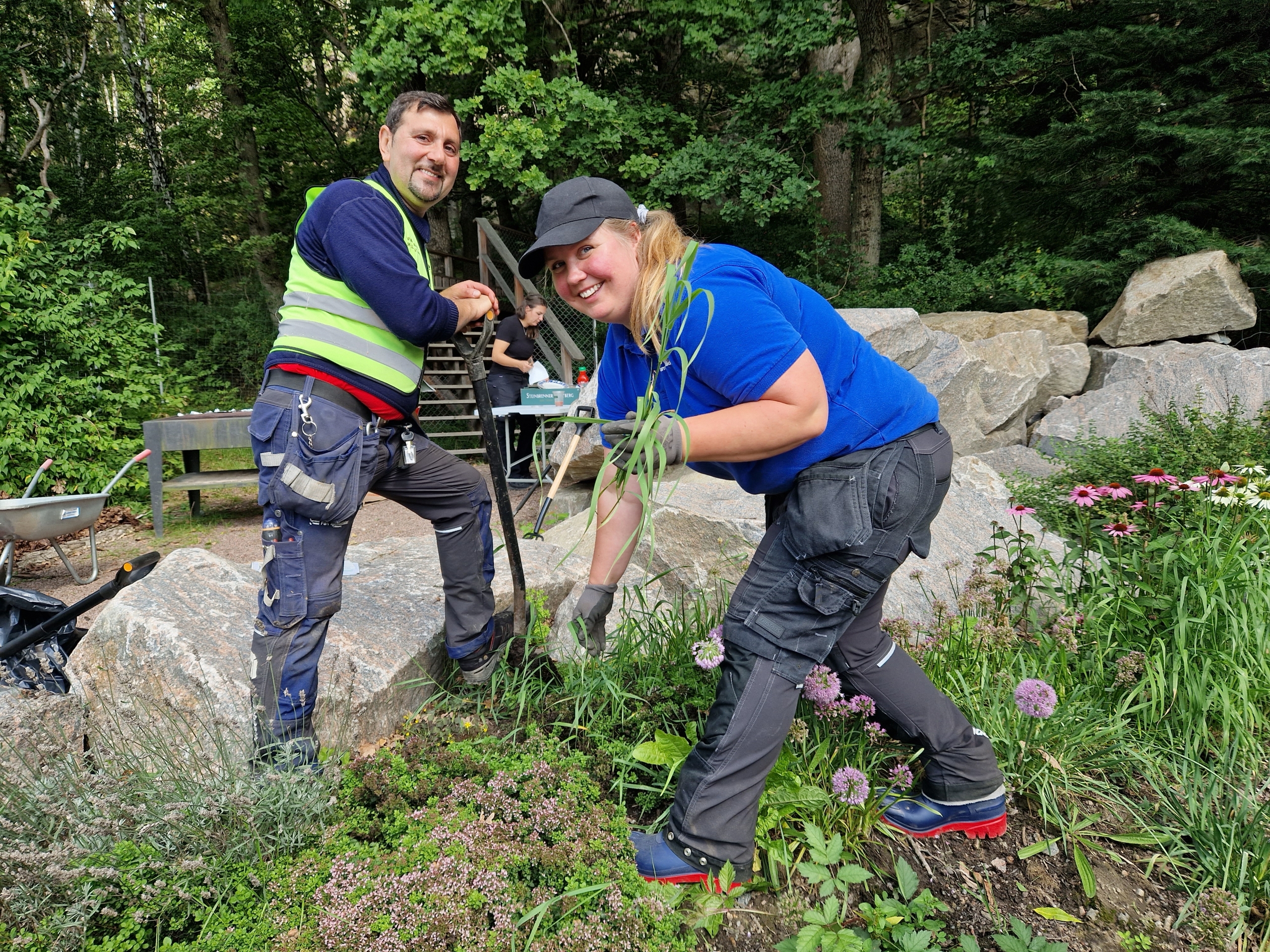 Jordkurs i Fjällbo park för Familjebostäders miljövärdar