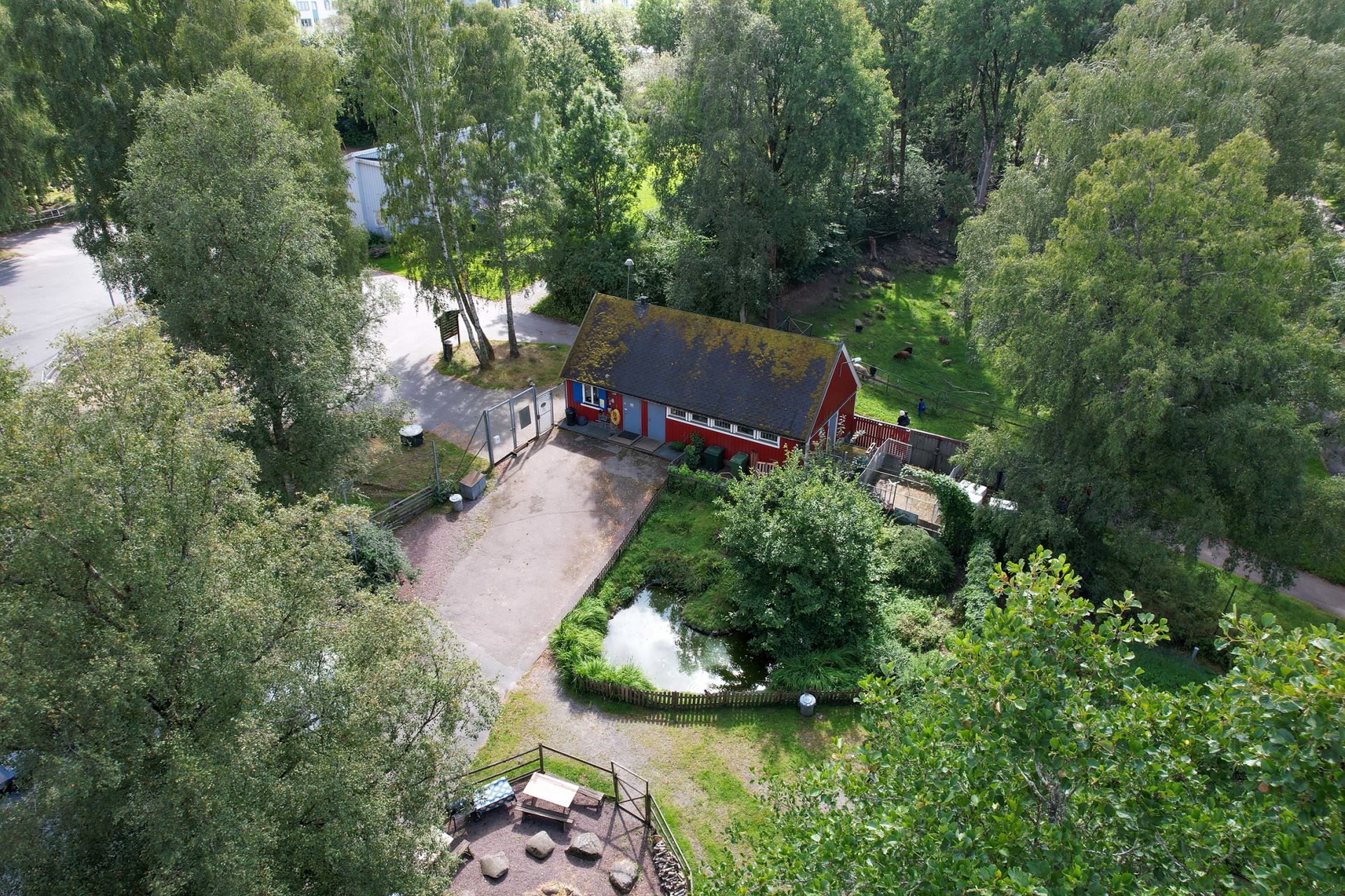 Familjebostäder köper Stadslantgården Galaxen