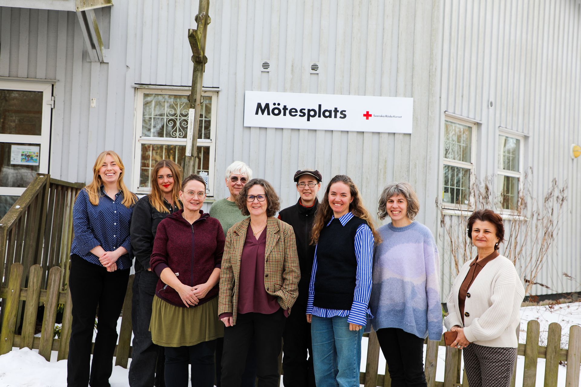 Familjebostäder köper mötesplats och inleder samarbete med Röda Korset