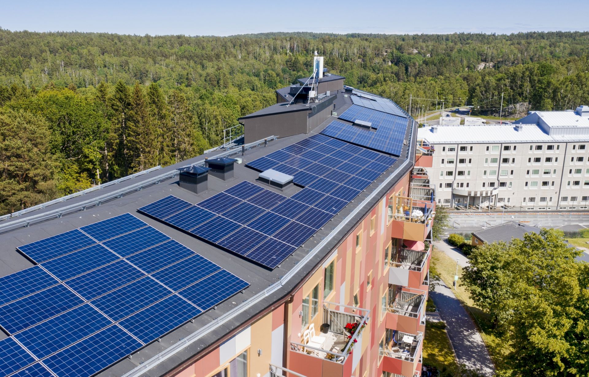 I sommar levererar Familjebostäder extra mycket klimatsmart el