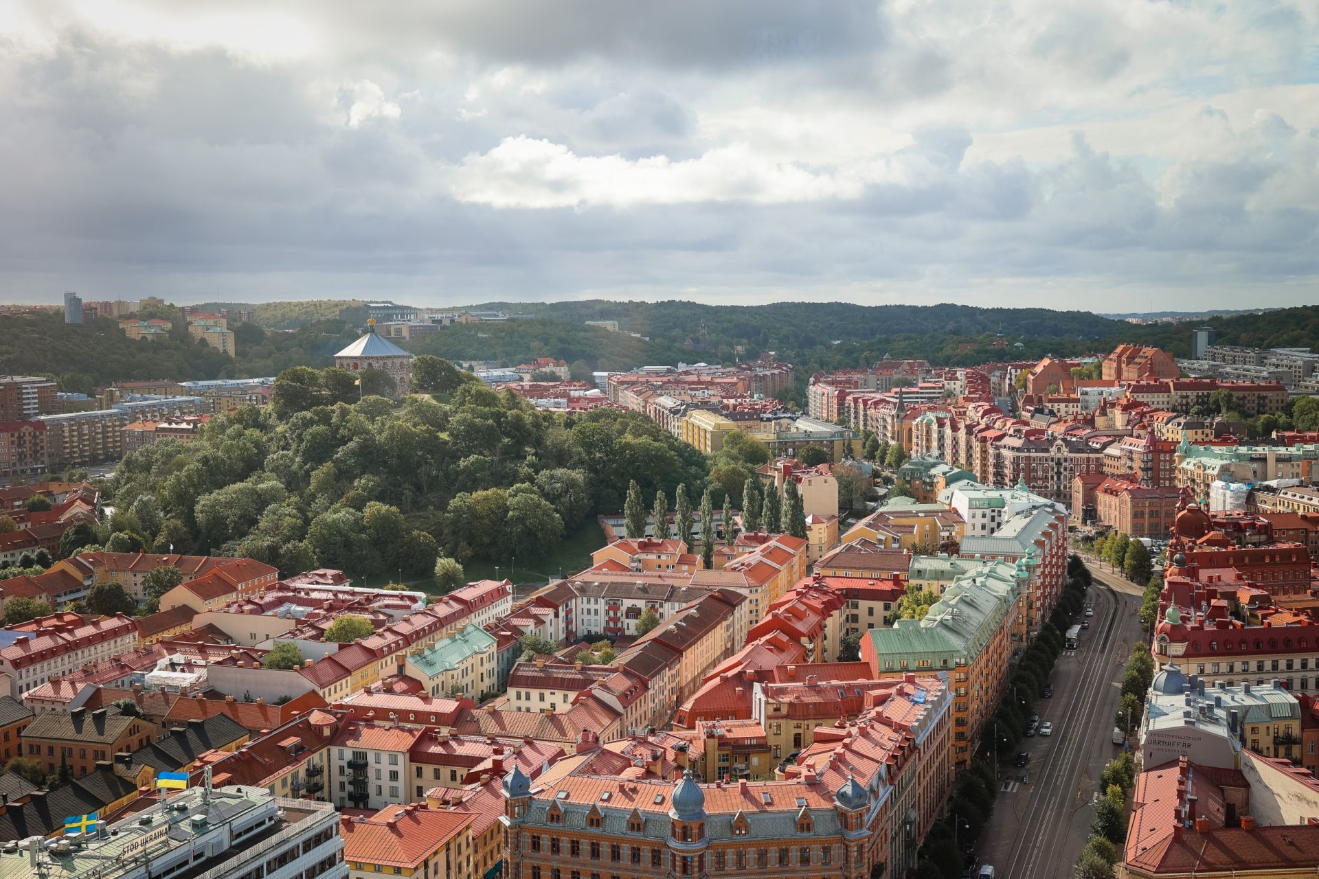 Unga visar sin stad i bild på Bokmässan